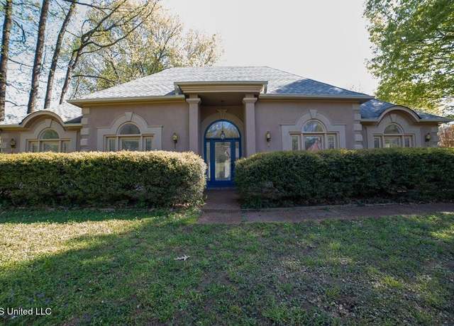 Property at 8655 Collinswood Dr, Olive Branch, MS 38654, 3 beds, 2.5 baths
