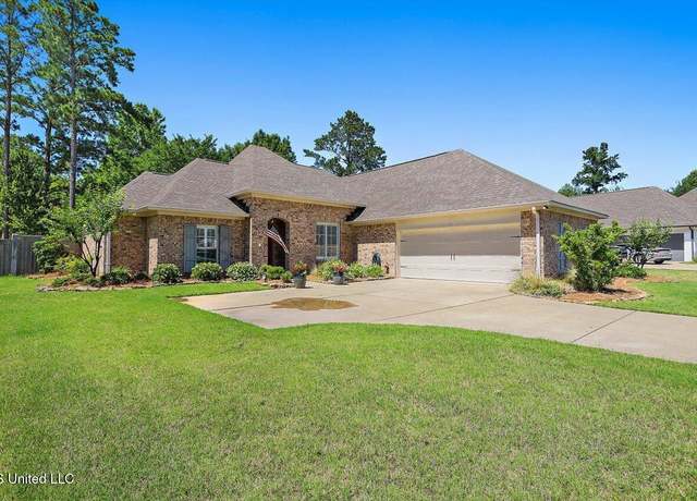 Property at 100 Hampton Trl, Madison, MS 39110, 3 beds, 2 baths