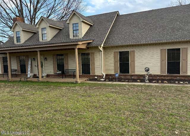 Property at 2155 Church Rd, Horn Lake, MS 38637, 3 beds, 2.5 baths