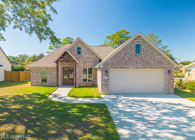 Property at 3007 Fairway Drive Dr, Picayune, MS 39466, 3 beds, 2 baths
