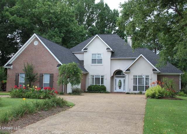 Property at 709 Oak Trl, Canton, MS 39046, 5 beds, 3 baths
