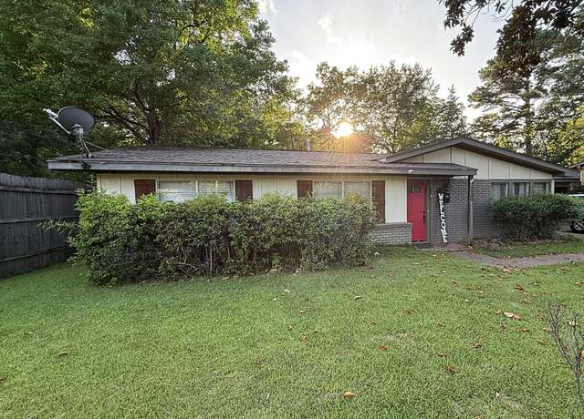 Property at 5709 Orchardview Dr, Jackson, MS 39211, 3 beds, 2 baths