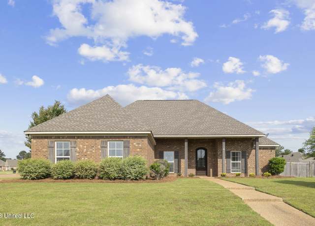 Property at 1023 Trinity Dr, Gluckstadt, MS 39110, 3 beds, 2 baths