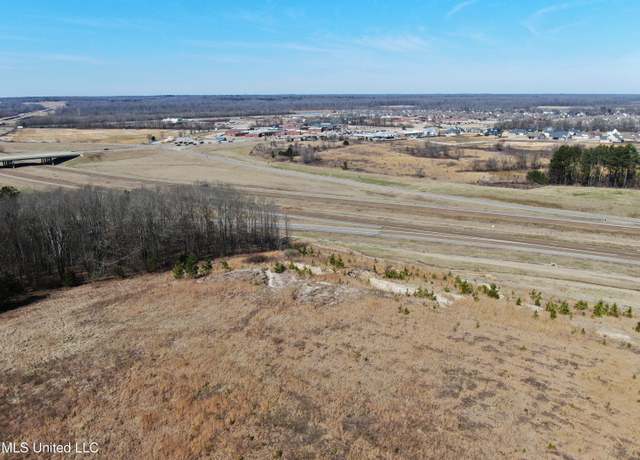 Property at 252 Shinpoch Ln, Olive Branch, MS 38654