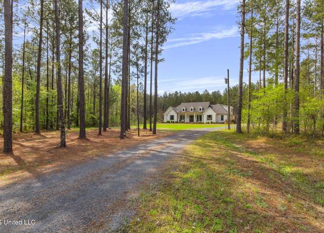 Property at 205 Stump Ridge Rd, Brandon, MS 39047, 5 beds, 4.5 baths