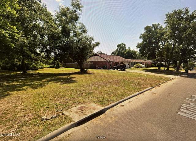 Property at 702 Mills Ave, Gulfport, MS 39501