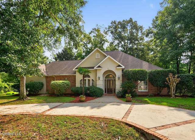 Property at 6527 Mauna Loa Dr, Diamondhead, MS 39525, 4 beds, 2.5 baths