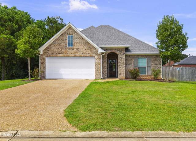 Property at 1125 Spanish Oak Dr, Pearl, MS 39208, 3 beds, 2 baths