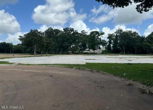 Property at 129 Jefferson Davis Blvd, Natchez, MS 39120