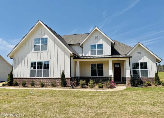 Property at 3967 Mcelroy Farms Dr, Olive Branch, MS 38654, 5 beds, 3 baths