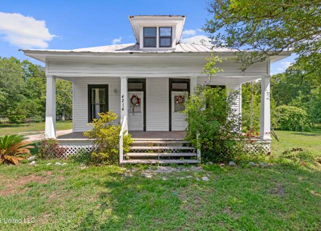 Property at 4214 31st St, Gulfport, MS 39501, 2 beds, 1 bath
