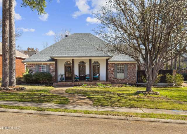 Property at 720 Woodgate Dr, Madison, MS 39110, 4 beds, 3 baths