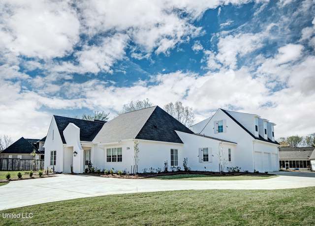 Property at 236 Parke Dr, Ridgeland, MS 39157, 4 beds, 4.5 baths