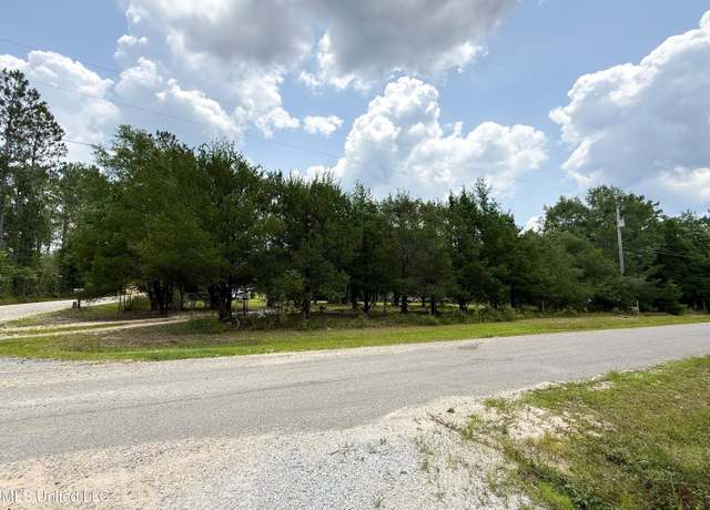 Property at 6016 Rd 382, Kiln, MS 39556