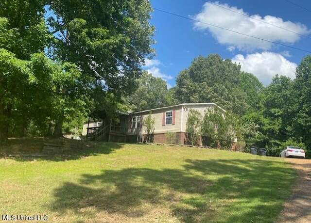 Property at 689 Magnolia Cir, Sarah, MS 38665, 3 beds, 3 baths