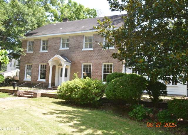 Property at 1211 River Rd, Greenwood, MS 38930, 6 beds, 4.5 baths