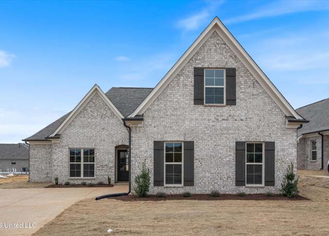 Property at 3762 Roland Dr, Southaven, MS 38672, 4 beds, 3 baths