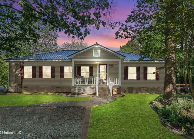 Property at 3196 N Fogg Rd, Nesbit, MS 38651, 3 beds, 2 baths