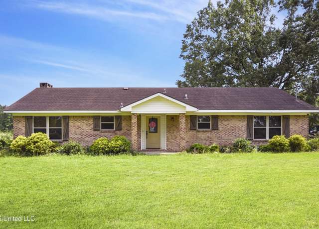 Property at 7520 Ogborn Dr, Moss Point, MS 39562, 3 beds, 2 baths