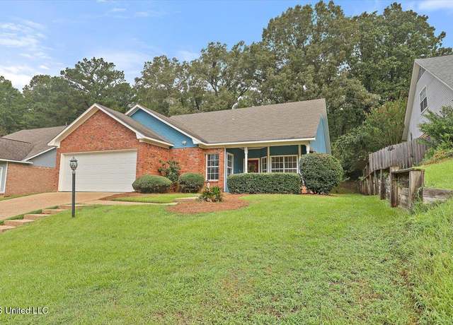 Property at 205 Huntington Hill Dr, Clinton, MS 39056, 2 beds, 2 baths
