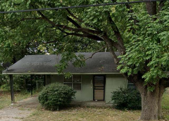 Property at 437 2nd St, Greenville, MS 38701, 3 beds, 2 baths