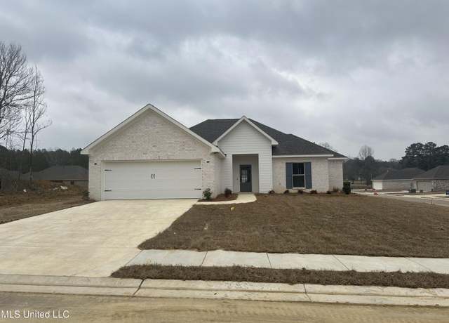 Property at 1208 Myrtle Ln, Pearl, MS 39208, 3 beds, 2 baths