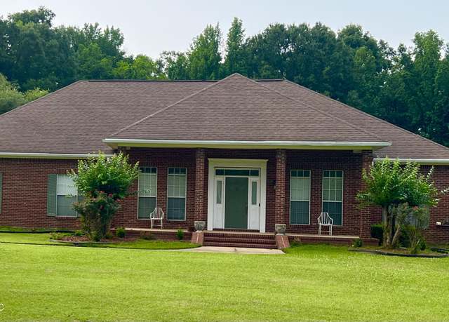 Property at 1215 Parks Pl, Byram, MS 39272, 3 beds, 2 baths