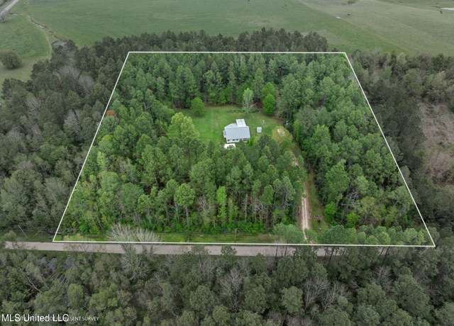 Property at 11 Winchester Rd, Poplarville, MS 39470, 3 beds, 2 baths