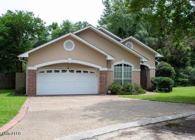 Property at 962 Glen Oaks Dr, Pass Christian, MS 39571, 4 beds, 2 baths