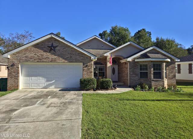 Property at 8850 Kailua Pl, Diamondhead, MS 39525, 4 beds, 2 baths