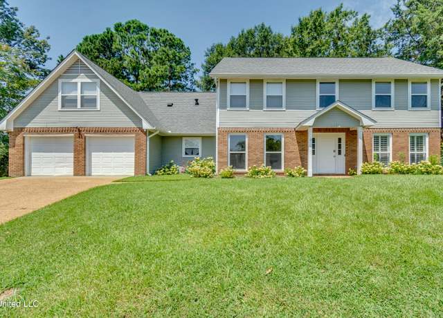 Property at 6237 Waterford Dr, Jackson, MS 39211, 4 beds, 3.5 baths