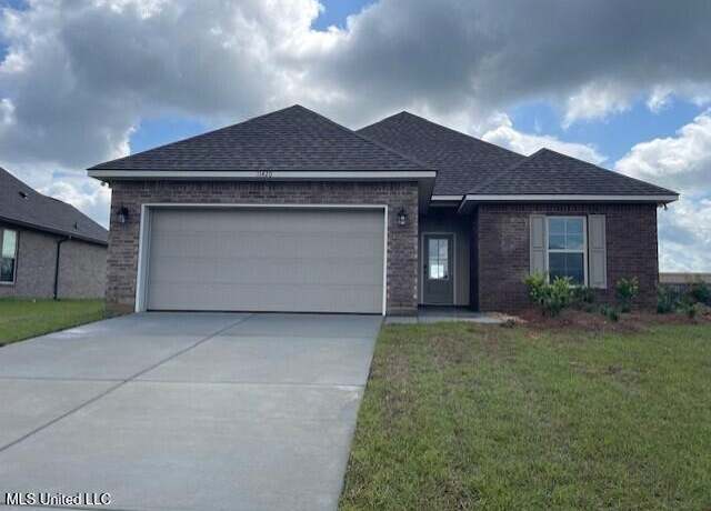 Property at 11420 Oak Aly, Gulfport, MS 39503, 3 beds, 2 baths
