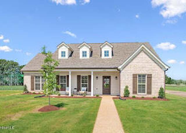 Property at 2122 Scott Meadows Ln, Hernando, MS 38632, 4 beds, 2 baths