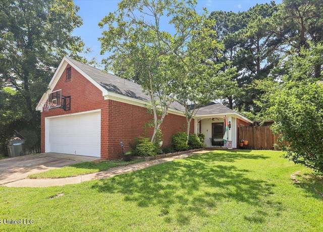 Property at 309 Pelahatchie Shore Dr, Brandon, MS 39047, 3 beds, 2 baths