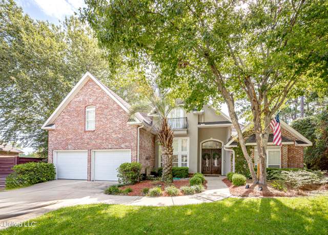 Property at 3709 Point Clear Dr, Ocean Springs, MS 39564, 4 beds, 3 baths