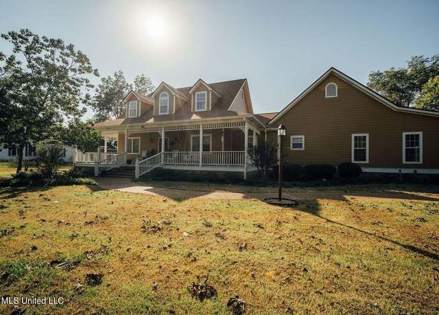 Property at 2492 Stovall Road Rd, Clarksdale, MS 38614, 4 beds, 3.5 baths