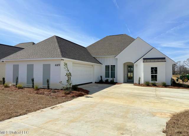 Property at 449 Aurora Cir, Canton, MS 39046, 4 beds, 3 baths