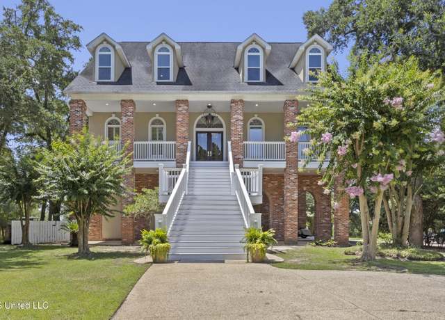 Property at 10745 Plantation Ln, Gulfport, MS 39503, 5 beds, 4 baths