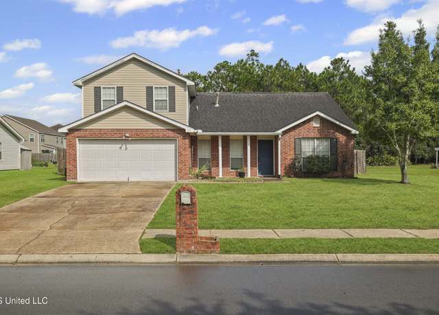 Property at 26 Lakeview Dr, Ocean Springs, MS 39564, 4 beds, 2.5 baths