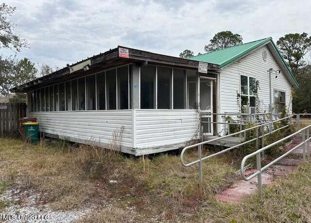 Property at 20282 Daugherty Rd, Long Beach, MS 39560, 3 beds, 2 baths