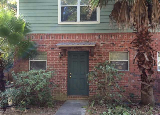 Property at 225 Milray Ln, Gulfport, MS 39507, 2 beds, 2.5 baths