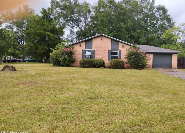 Property at 2104 Victoria Dr, Gautier, MS 39553, 3 beds, 1 bath