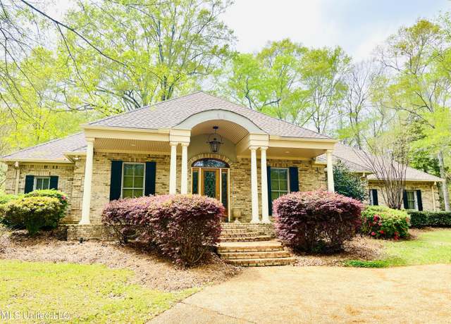Property at 111 Magnolia Springs Blvd, Florence, MS 39073, 4 beds, 4 baths