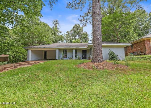 Property at 3328 Fleetwood Dr, Jackson, MS 39212, 3 beds, 2.5 baths