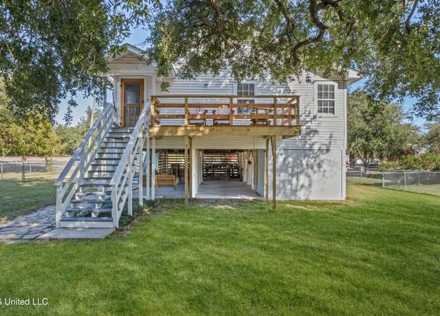 Property at 253 Market St, Pass Christian, MS 39571, 4 beds, 2 baths