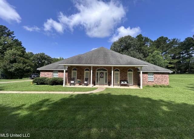 Property at 1170 Spring Lake Cv, Raymond, MS 39154, 3 beds, 2.5 baths