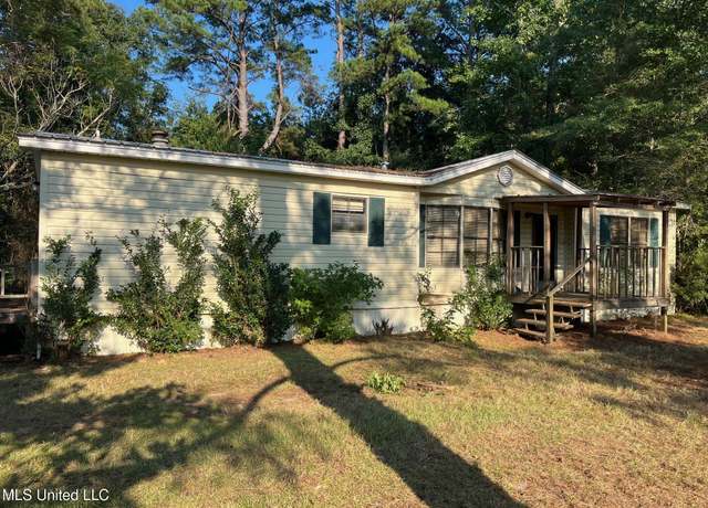 Property at 567 County Rd 465, Meridian, MS 39301, 3 beds, 2 baths