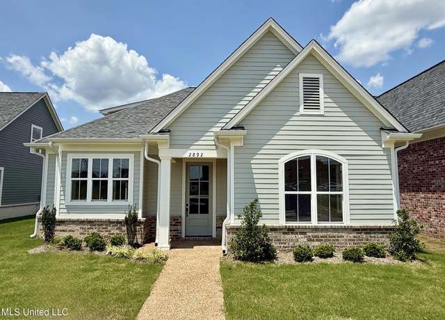 Property at 2892 Market Square Ave, Southaven, MS 38672, 3 beds, 3 baths