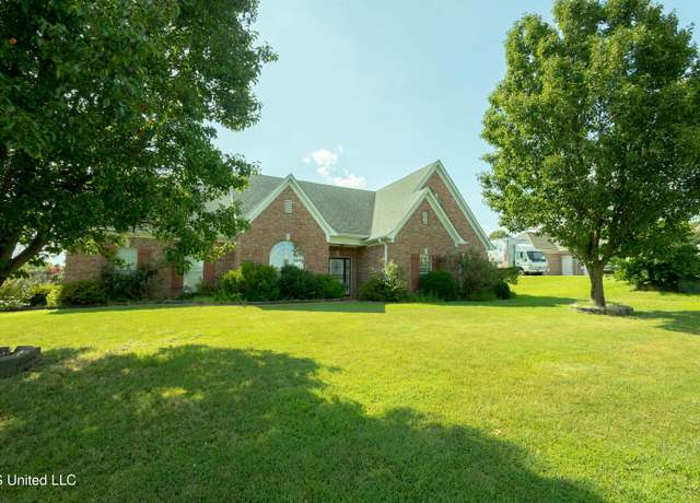 Property at 4333 Rocky Top Cv, Olive Branch, MS 38654, 5 beds, 3 baths