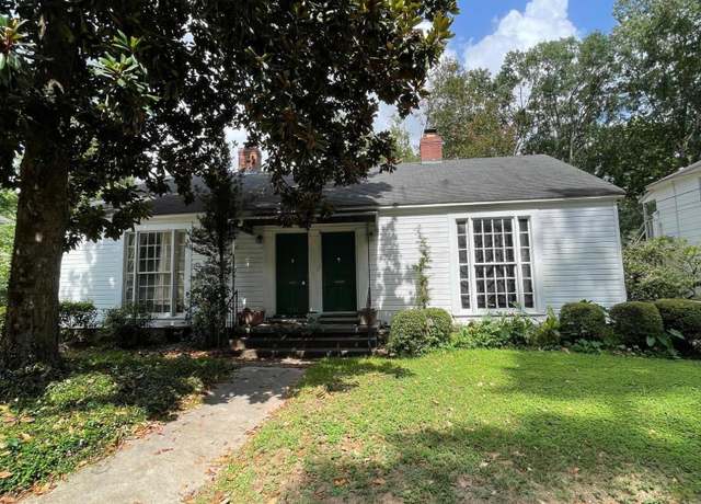 Property at 1520/1522 St Mary St, Jackson, MS 39202, 3 beds, 3 baths